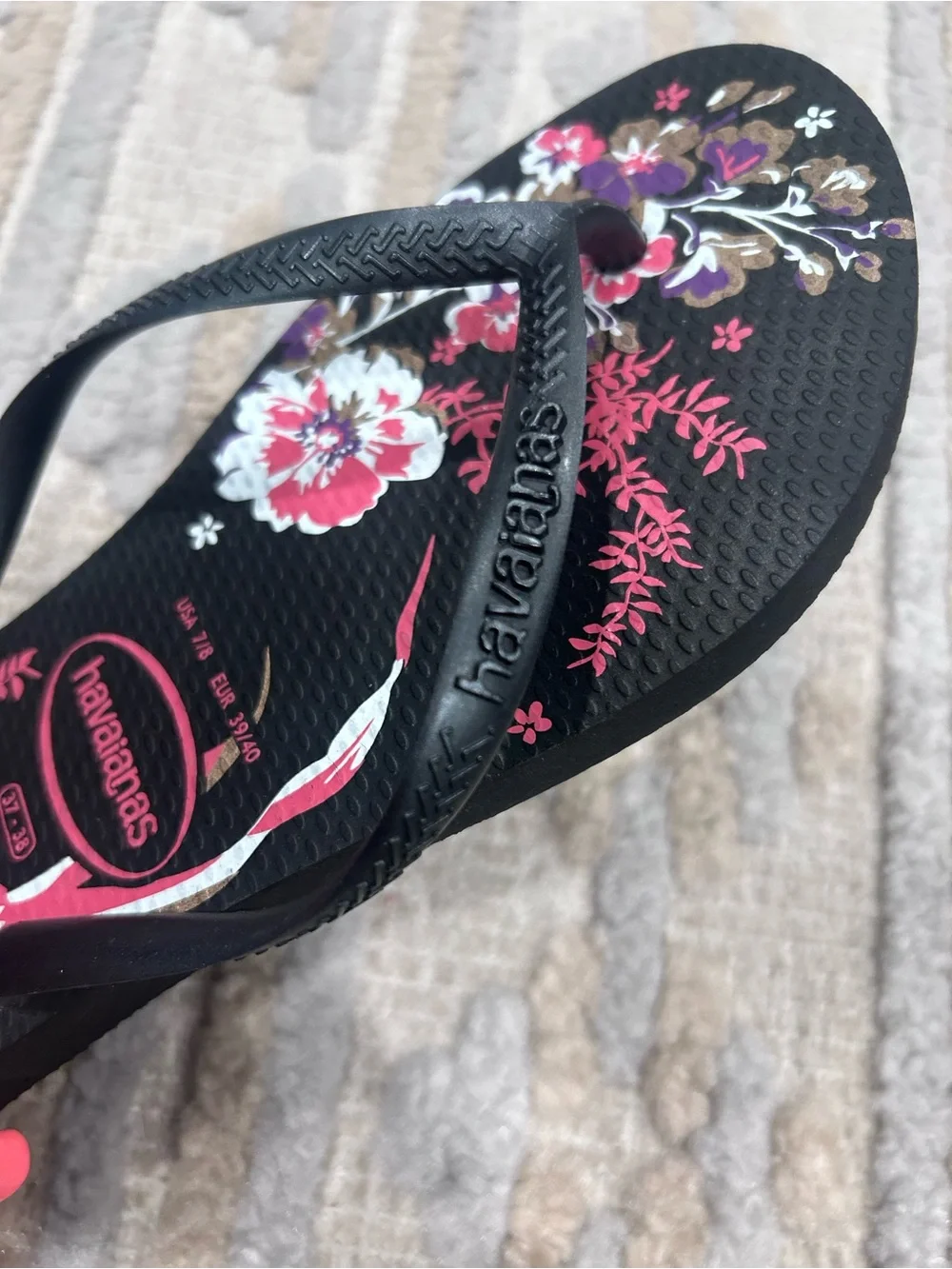 Havaianas floral flip